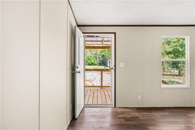 563 MERCER Road, Pineville, LA 71360