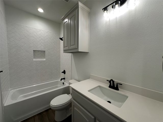 2007 Belle Lagos Lane, Cleburne, TX 76033
