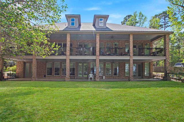 15722 Timberhill Dr, Flint, TX 75762