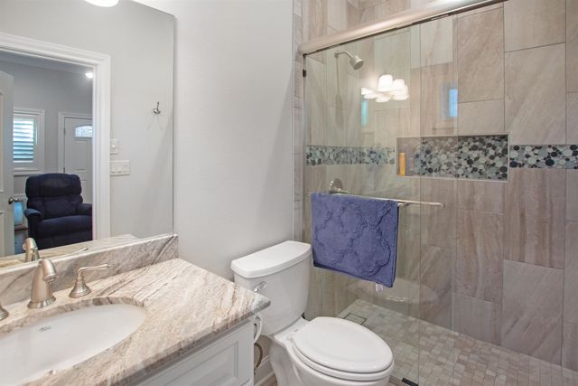 15722 Timberhill Dr, Flint, TX 75762