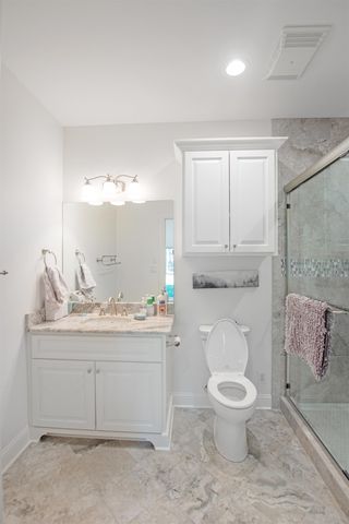 15722 Timberhill Dr, Flint, TX 75762