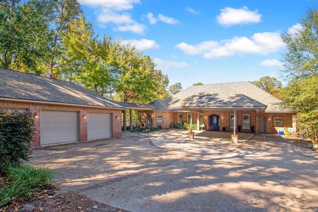 15722 Timberhill Dr, Flint, TX 75762