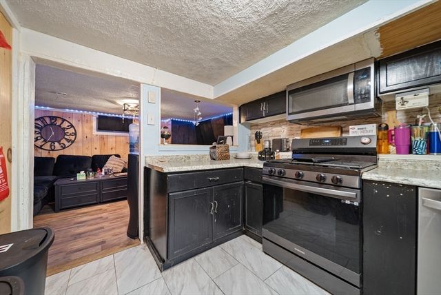 4 Pulver Drive, Peabody, MA 01960