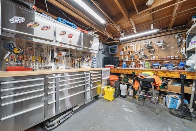 4 Pulver Drive, Peabody, MA 01960