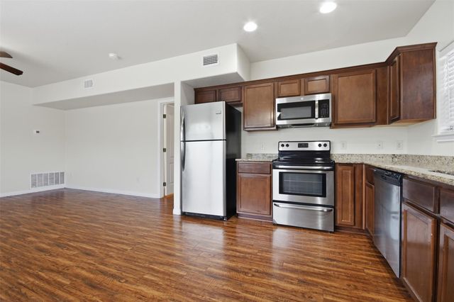 302 W San Antonio ST 101, San Marcos, TX 78666