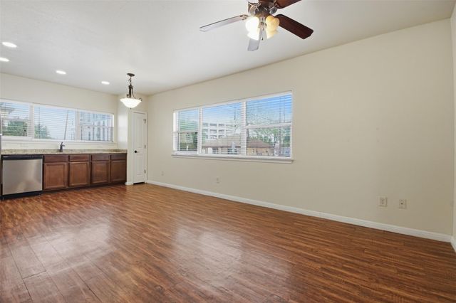 302 W San Antonio ST 101, San Marcos, TX 78666