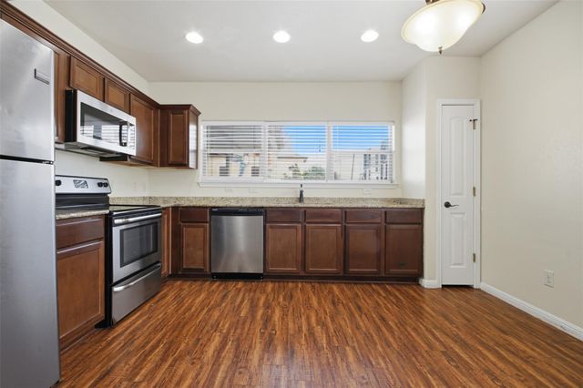 302 W San Antonio ST 101, San Marcos, TX 78666