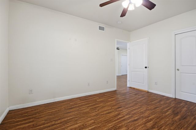 302 W San Antonio ST 101, San Marcos, TX 78666