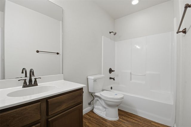 302 W San Antonio ST 101, San Marcos, TX 78666