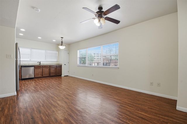 302 W San Antonio ST 101, San Marcos, TX 78666