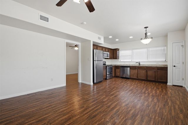 302 W San Antonio ST 101, San Marcos, TX 78666
