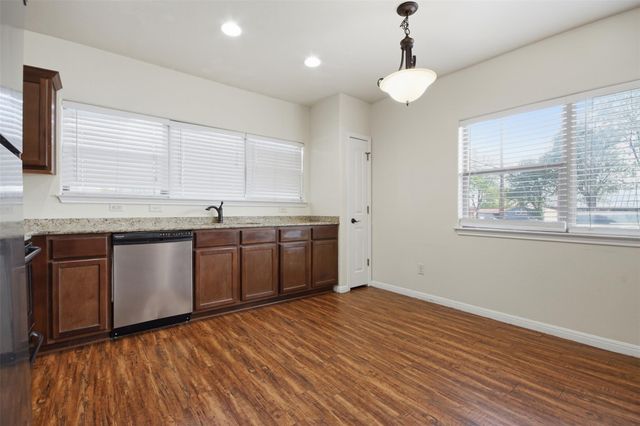 302 W San Antonio ST 101, San Marcos, TX 78666