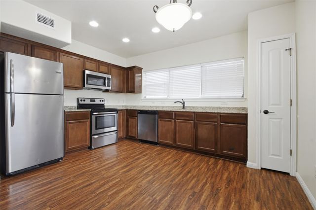 302 W San Antonio ST 101, San Marcos, TX 78666