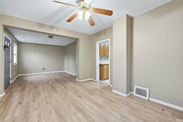 1936 Emerson Avenue, Fort Wayne, IN 46808