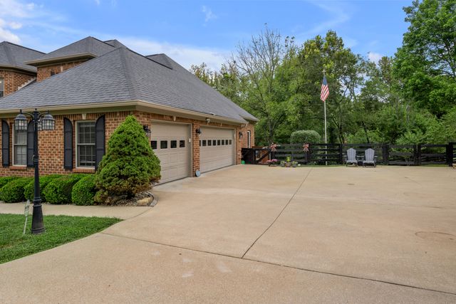 589 Avawam Drive, Richmond, KY 40475