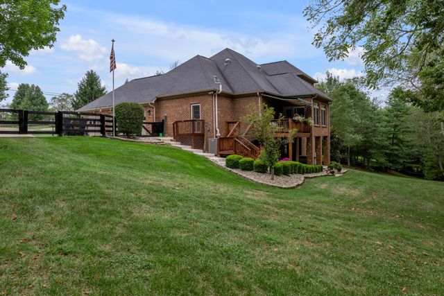 589 Avawam Drive, Richmond, KY 40475