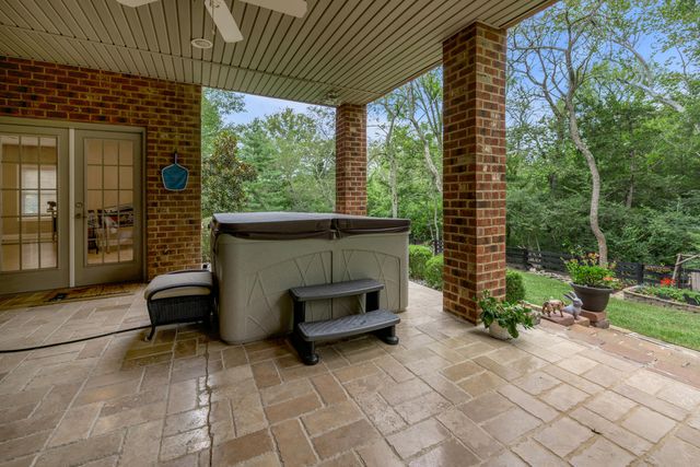 589 Avawam Drive, Richmond, KY 40475