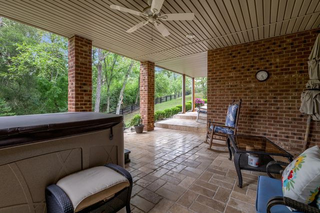589 Avawam Drive, Richmond, KY 40475