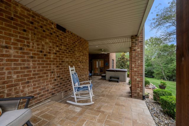 589 Avawam Drive, Richmond, KY 40475