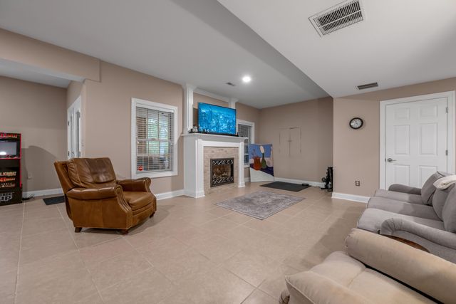 589 Avawam Drive, Richmond, KY 40475