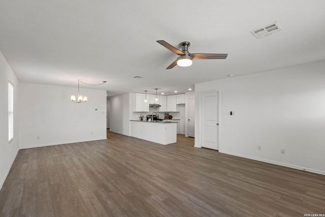 3823 Casado, Converse, TX 78109