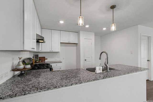 3823 Casado, Converse, TX 78109