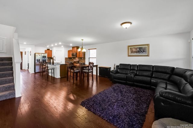 523 Muscari, San Antonio, TX 78245