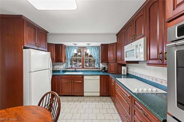 1611 Winterhaven Avenue, Ashtabula, OH 44004