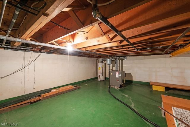 1611 Winterhaven Avenue, Ashtabula, OH 44004