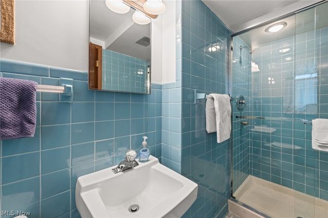 1611 Winterhaven Avenue, Ashtabula, OH 44004