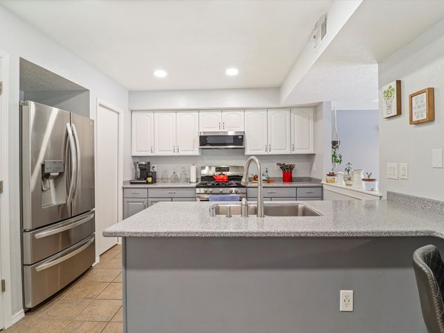 505 Oppenheimer Drive 1304, Los Alamos, NM 87544