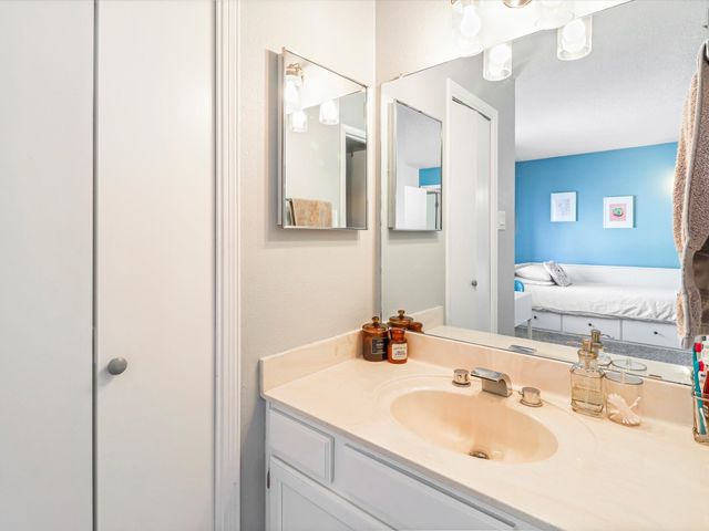 505 Oppenheimer Drive 1304, Los Alamos, NM 87544
