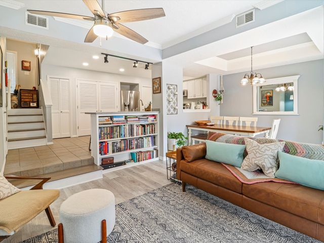 505 Oppenheimer Drive 1304, Los Alamos, NM 87544