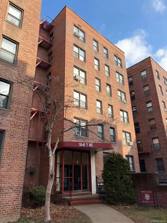 150-40 71st Ave 1K, Kew Garden Hills, NY 11367