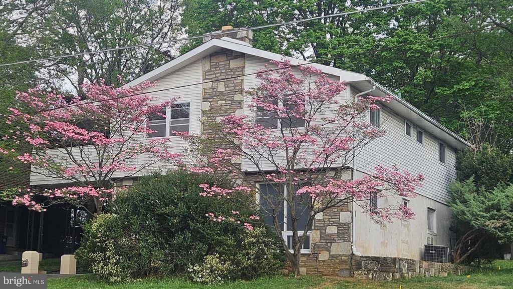 609 FOSTER RD, Cheltenham, PA 19012