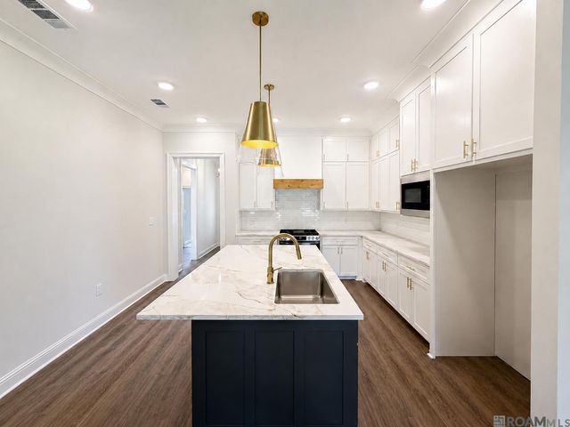 10473 Eastlake Drive, Denham Springs, LA 70726