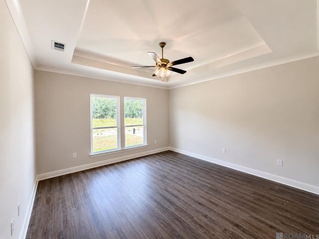 10473 Eastlake Drive, Denham Springs, LA 70726