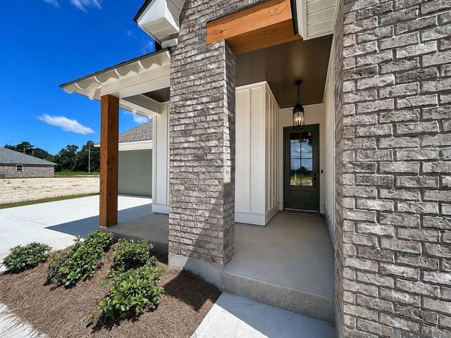 10473 Eastlake Drive, Denham Springs, LA 70726