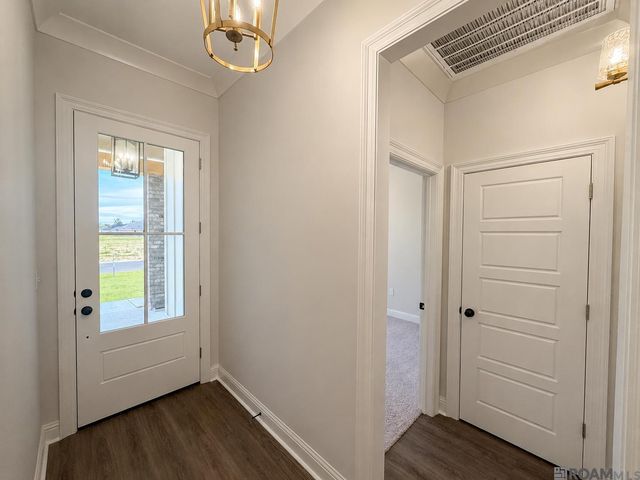 10473 Eastlake Drive, Denham Springs, LA 70726