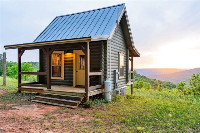 315 Morris Point Lane, South Pittsburg, TN 37380