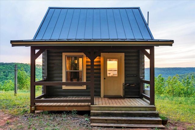 315 Morris Point Lane, South Pittsburg, TN 37380