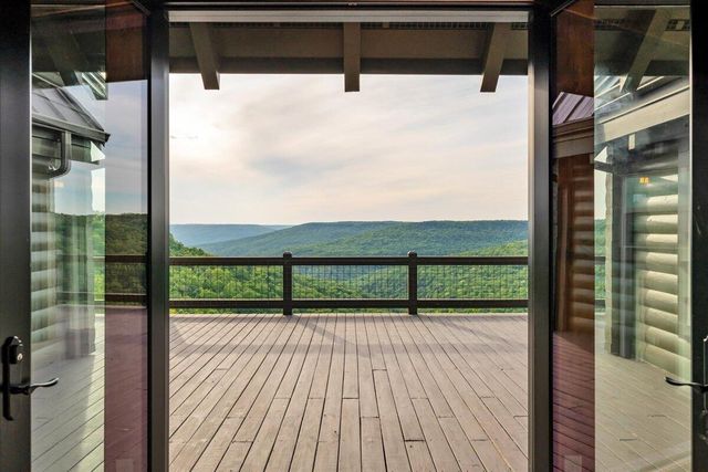 315 Morris Point Lane, South Pittsburg, TN 37380