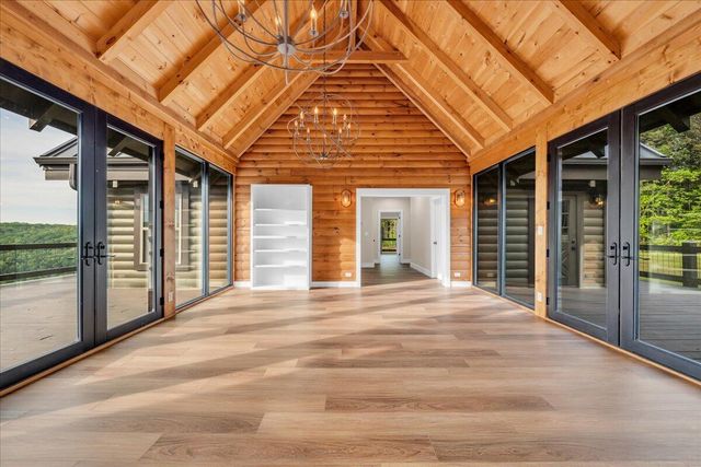 315 Morris Point Lane, South Pittsburg, TN 37380
