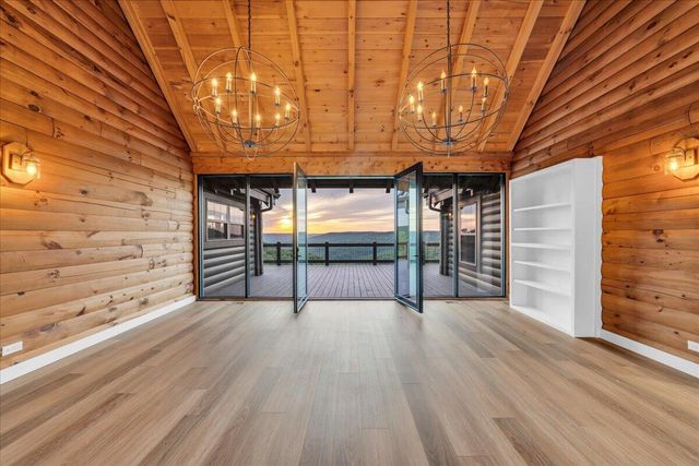 315 Morris Point Lane, South Pittsburg, TN 37380