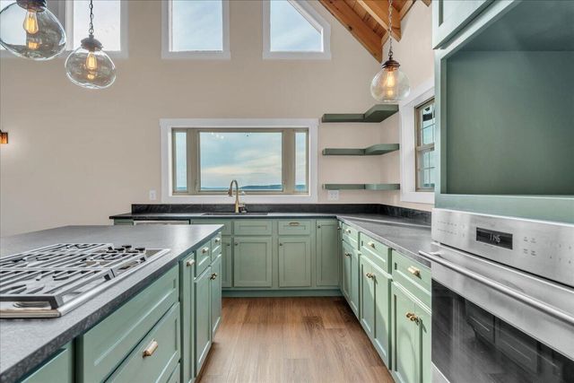 315 Morris Point Lane, South Pittsburg, TN 37380