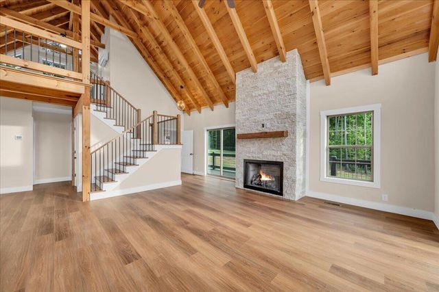315 Morris Point Lane, South Pittsburg, TN 37380