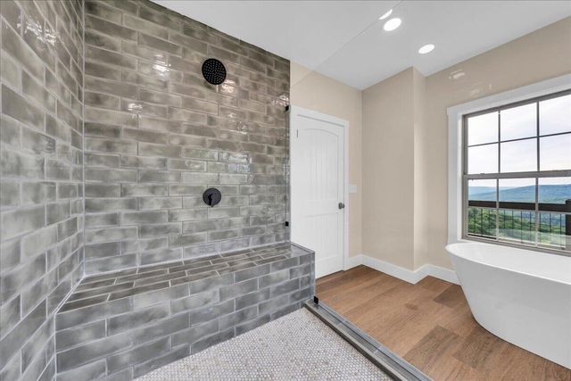 315 Morris Point Lane, South Pittsburg, TN 37380