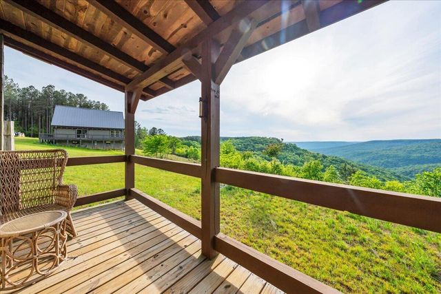 315 Morris Point Lane, South Pittsburg, TN 37380