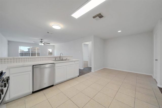 1911 Adobe Stone Drive, Humble, TX 77396