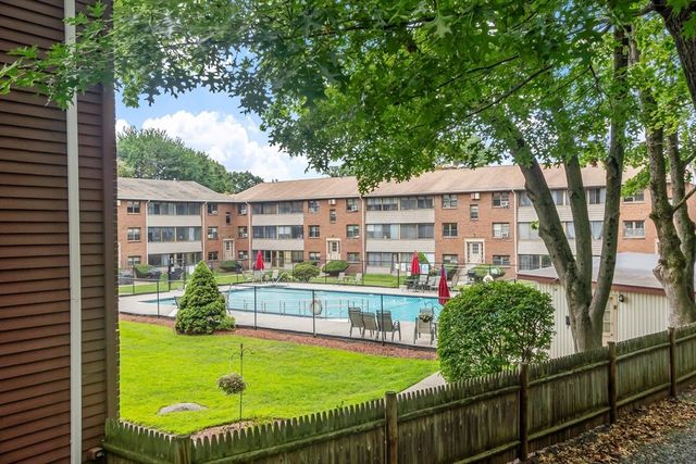 68 Preston Street 2C, Wakefield, MA 01880